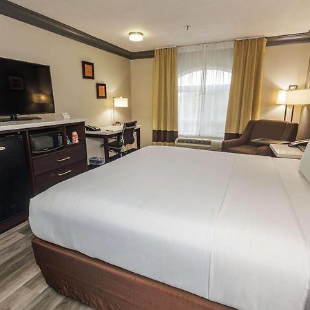 Comfort Inn & Suites Near Universal - N Hollywood - Burbank Los Angeles Buitenkant foto