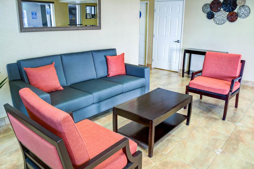 Comfort Inn & Suites Near Universal - N Hollywood - Burbank Los Angeles Buitenkant foto
