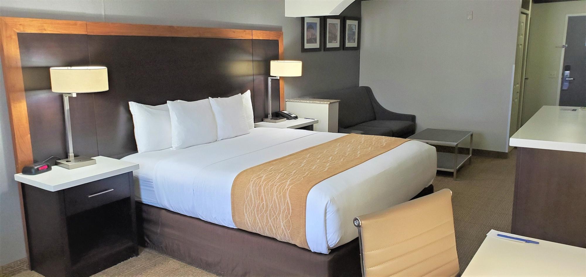 Comfort Inn & Suites Near Universal - N Hollywood - Burbank Los Angeles Buitenkant foto