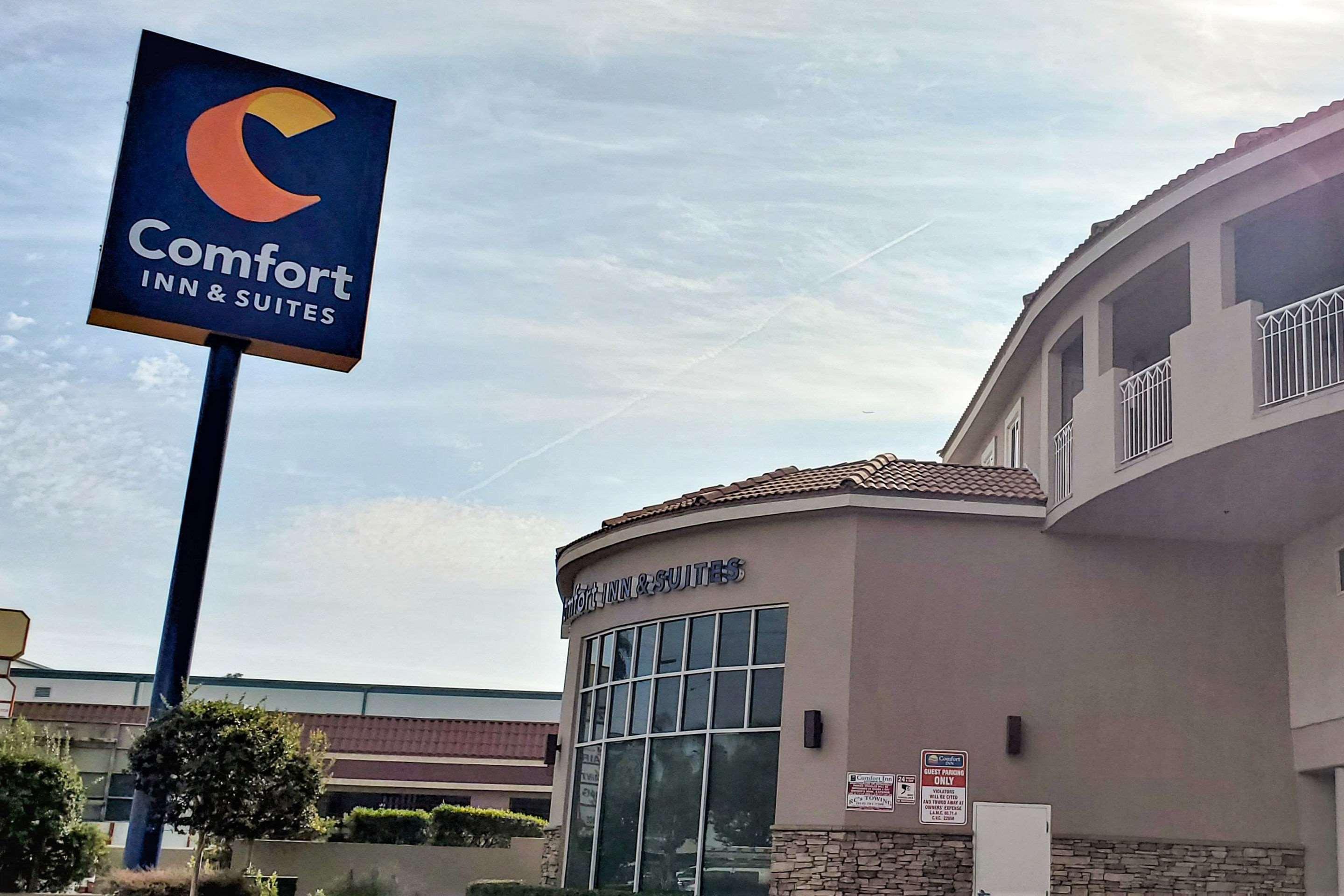 Comfort Inn & Suites Near Universal - N Hollywood - Burbank Los Angeles Buitenkant foto