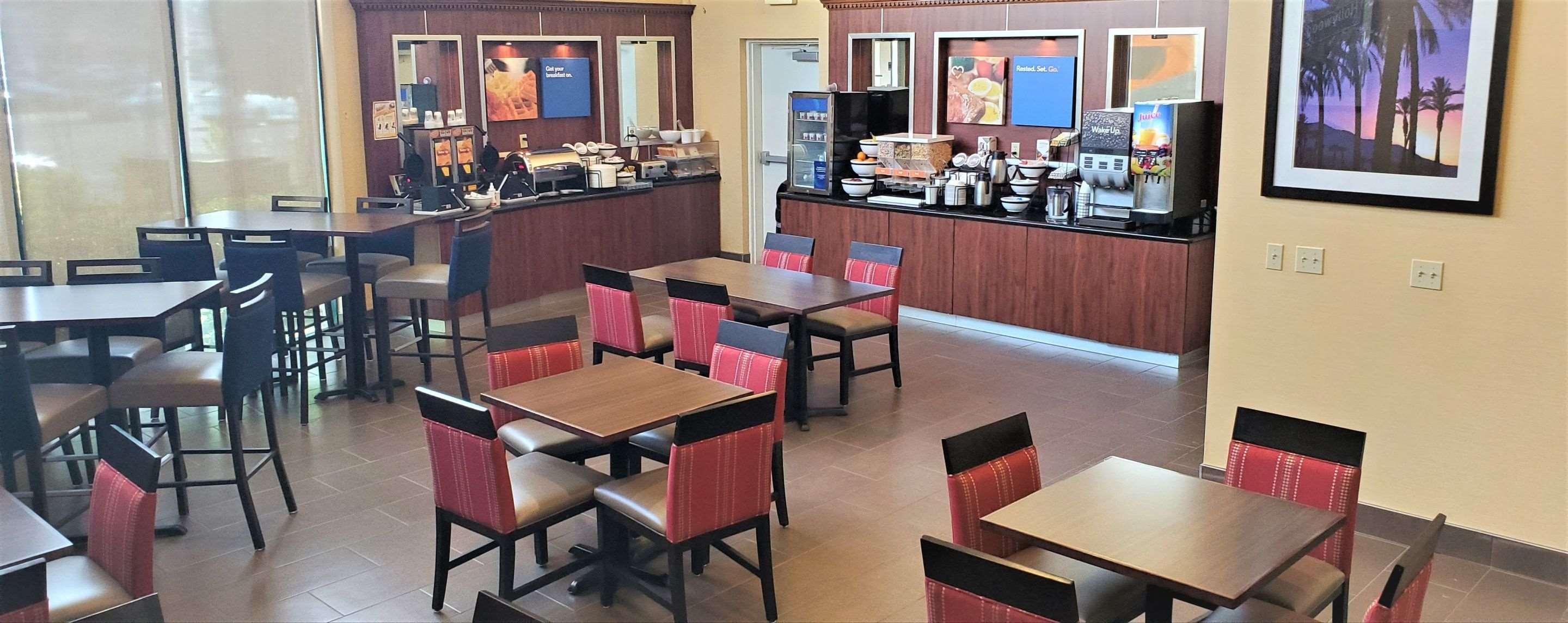 Comfort Inn & Suites Near Universal - N Hollywood - Burbank Los Angeles Buitenkant foto