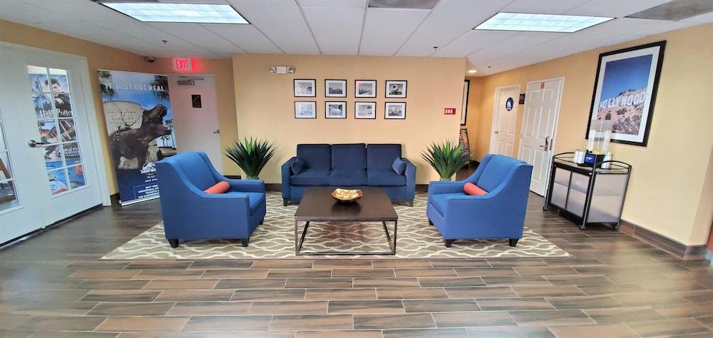 Comfort Inn & Suites Near Universal - N Hollywood - Burbank Los Angeles Buitenkant foto