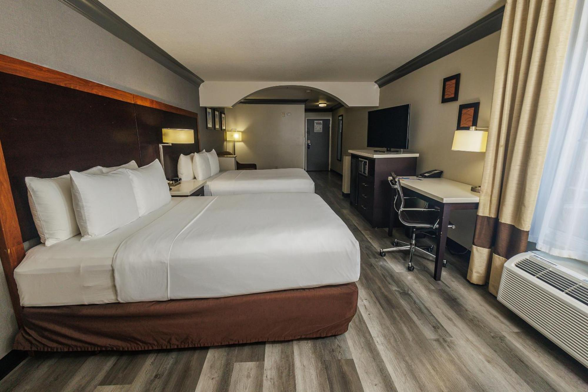 Comfort Inn & Suites Near Universal - N Hollywood - Burbank Los Angeles Buitenkant foto
